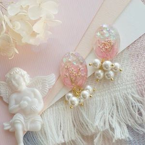 Eternal Flower Earrings-white pearl